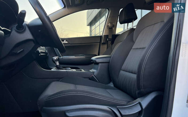 Внедорожник / Кроссовер Kia Sportage 2018 в Ивано-Франковске