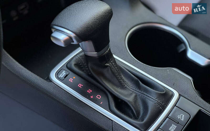 Внедорожник / Кроссовер Kia Sportage 2018 в Ивано-Франковске