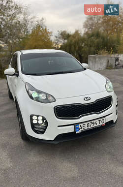 Внедорожник / Кроссовер Kia Sportage 2016 в 