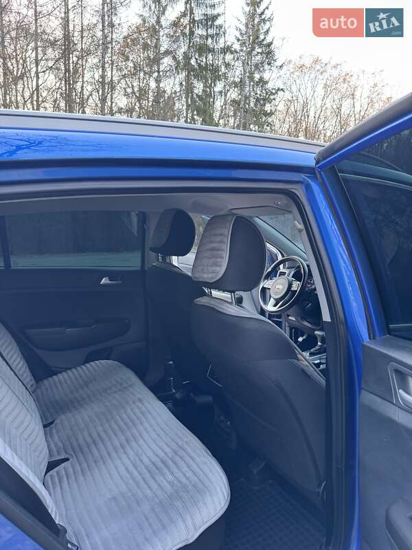 Позашляховик / Кросовер Kia Sportage 2018 в Хмільнику