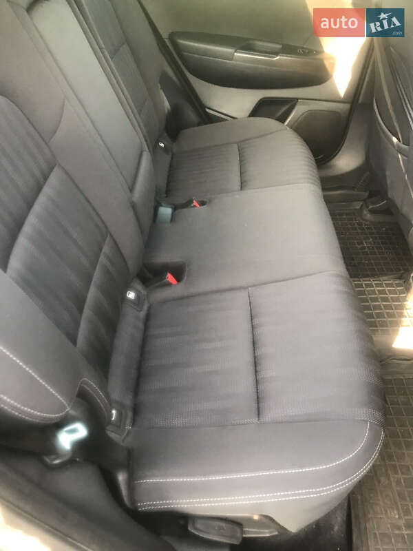 Внедорожник / Кроссовер Kia Sportage 2017 в Кривом Роге фото 6 Внедорожник / Кроссовер Kia Sportage 2017 в Кривом Роге