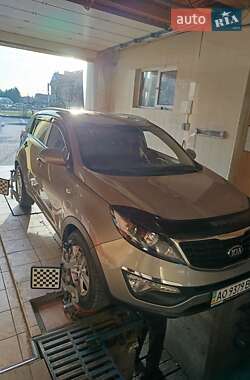 Внедорожник / Кроссовер Kia Sportage 2014 в Ужгороде