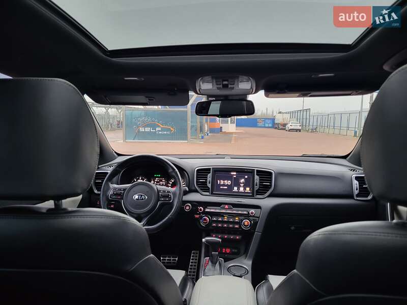 Позашляховик / Кросовер Kia Sportage 2016 в Полтаві