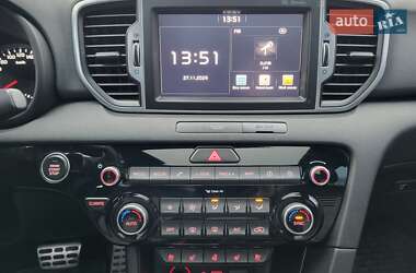 Позашляховик / Кросовер Kia Sportage 2016 в Полтаві