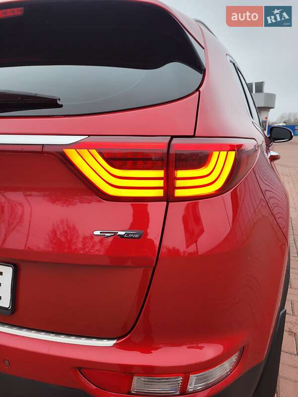 Позашляховик / Кросовер Kia Sportage 2016 в Полтаві