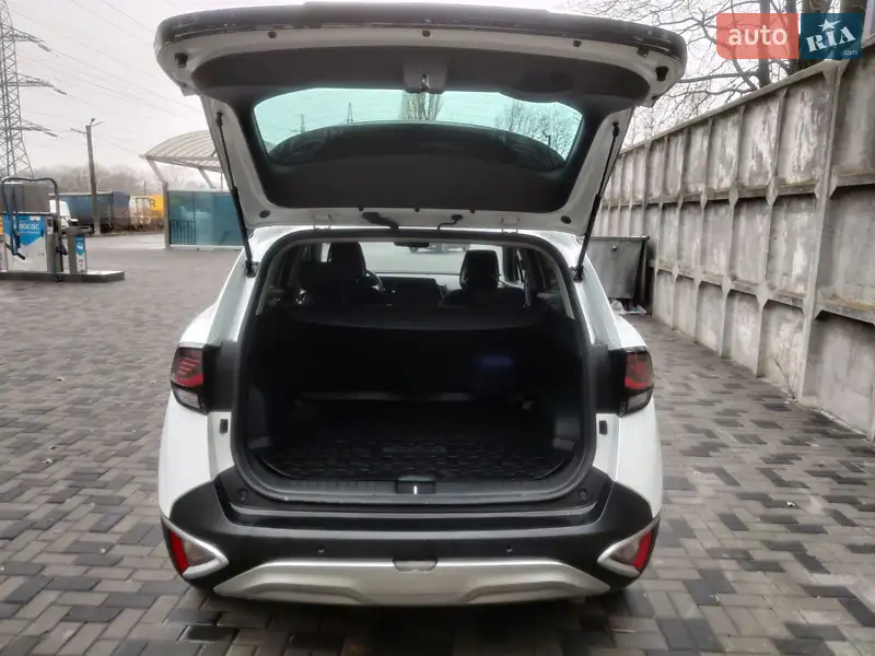 Позашляховик / Кросовер Kia Sportage 2022 в 