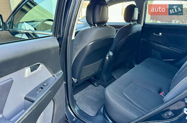 Позашляховик / Кросовер Kia Sportage 2013 в 