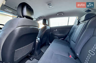 Позашляховик / Кросовер Kia Sportage 2013 в 