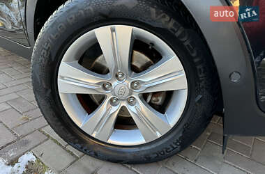 Позашляховик / Кросовер Kia Sportage 2013 в 