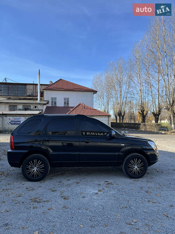 Позашляховик / Кросовер Kia Sportage 2008 в Калуші