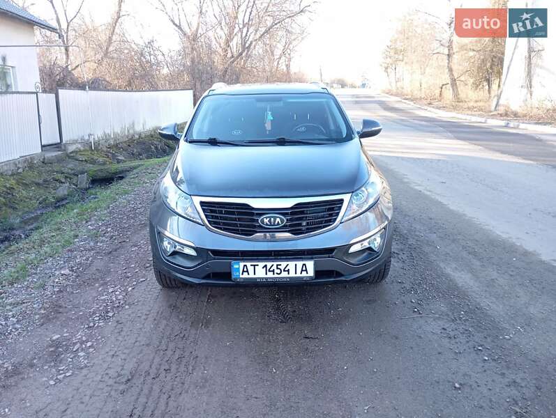 Внедорожник / Кроссовер Kia Sportage 2011 в Городенке
