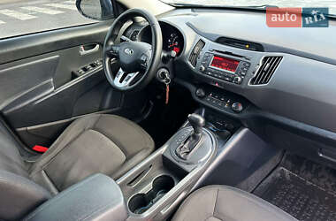 Внедорожник / Кроссовер Kia Sportage 2012 в Полтаве