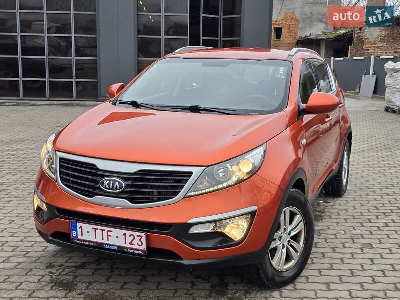 Внедорожник / Кроссовер Kia Sportage 2011 в Калуше