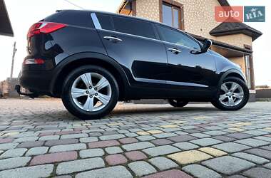 Позашляховик / Кросовер Kia Sportage 2011 в Івано-Франківську