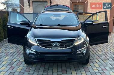 Позашляховик / Кросовер Kia Sportage 2011 в Івано-Франківську