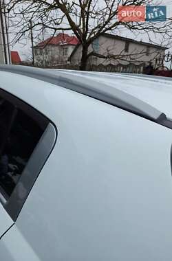Внедорожник / Кроссовер Kia Sportage 2012 в 