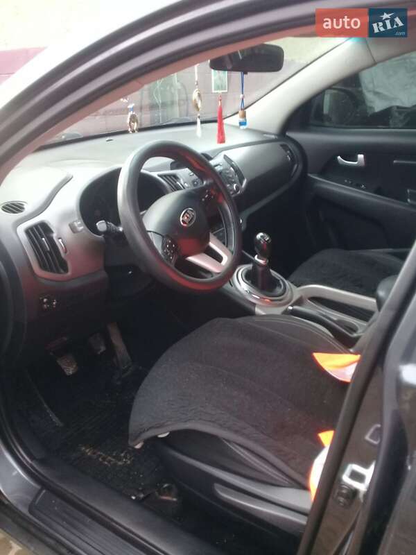 Внедорожник / Кроссовер Kia Sportage 2014 в Дунаевцах