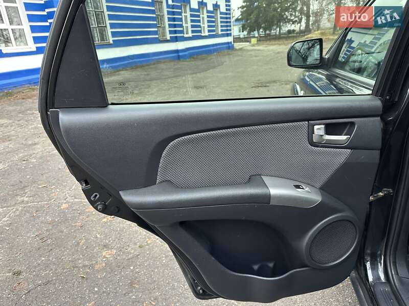 Позашляховик / Кросовер Kia Sportage 2008 в Лебедині