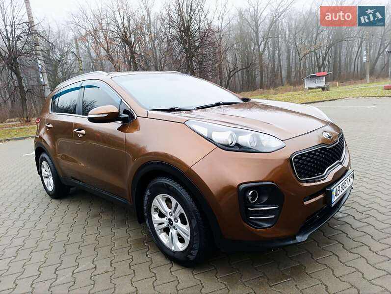 Позашляховик / Кросовер Kia Sportage 2016 в Вінниці