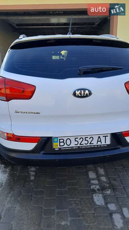 Позашляховик / Кросовер Kia Sportage 2015 в Заліщиках