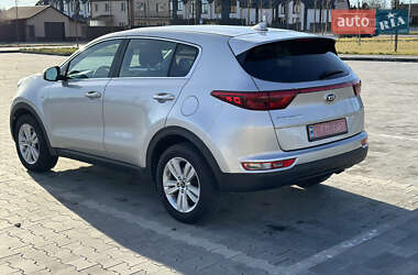 Позашляховик / Кросовер Kia Sportage 2017 в Ірпені