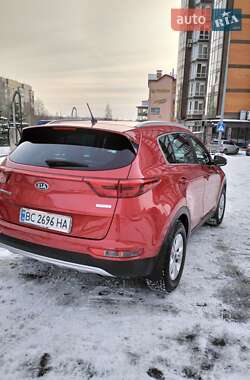 Позашляховик / Кросовер Kia Sportage 2017 в Львові