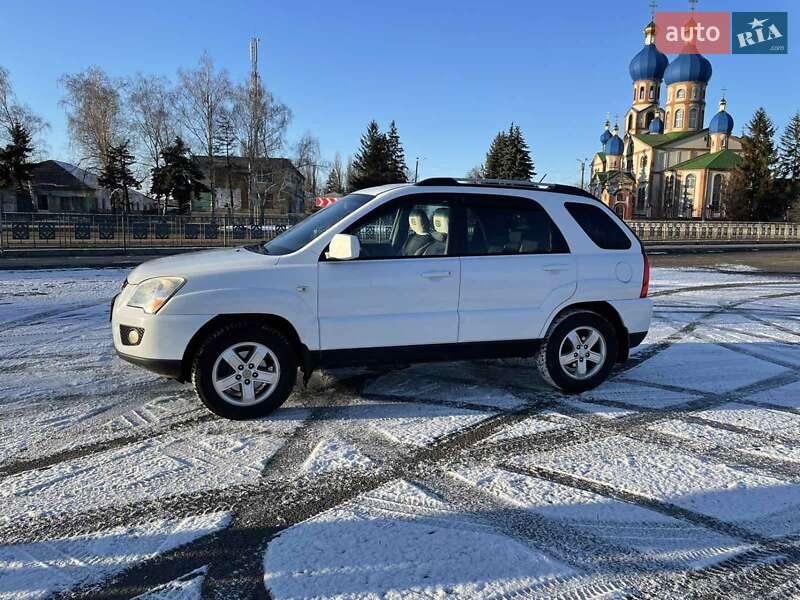 Позашляховик / Кросовер Kia Sportage 2009 в Первомайську