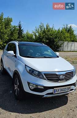 Внедорожник / Кроссовер Kia Sportage 2013 в Харькове