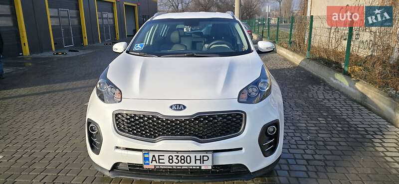 Позашляховик / Кросовер Kia Sportage 2016 в Дніпрі