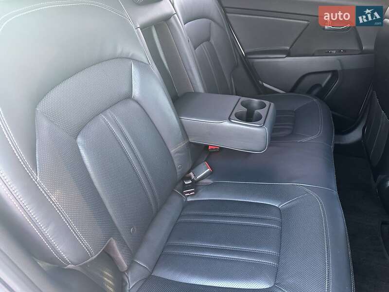 Внедорожник / Кроссовер Kia Sportage 2015 в Луцке