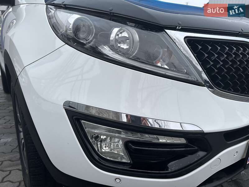 Внедорожник / Кроссовер Kia Sportage 2015 в Луцке