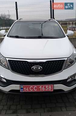 Позашляховик / Кросовер Kia Sportage 2015 в Львові