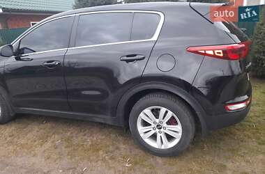 Внедорожник / Кроссовер Kia Sportage 2015 в 
