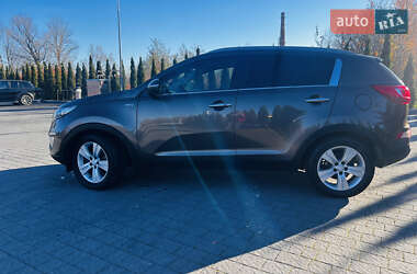 Внедорожник / Кроссовер Kia Sportage 2012 в 