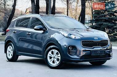 Позашляховик / Кросовер Kia Sportage 2017 в Дніпрі