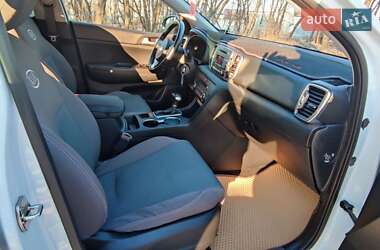 Внедорожник / Кроссовер Kia Sportage 2017 в 