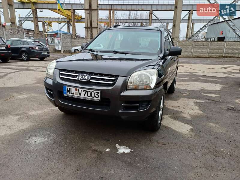 Позашляховик / Кросовер Kia Sportage 2005 в 