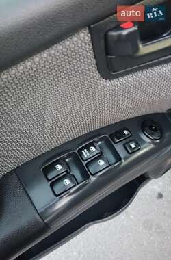 Внедорожник / Кроссовер Kia Sportage 2008 в 