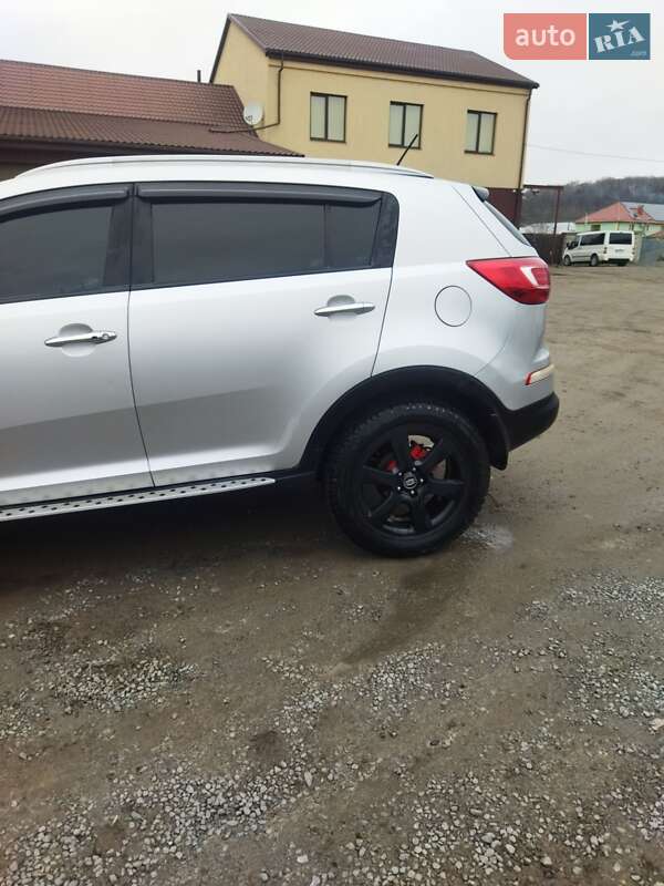 Внедорожник / Кроссовер Kia Sportage 2012 в Изяславе