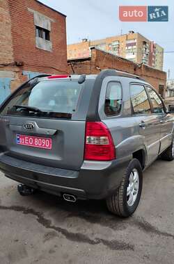 Внедорожник / Кроссовер Kia Sportage 2006 в Полтаве