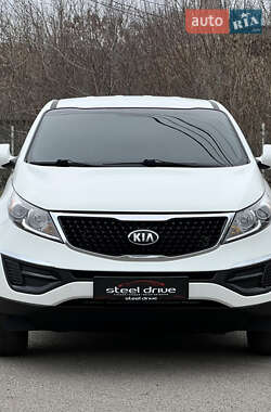 Внедорожник / Кроссовер Kia Sportage 2015 в Николаеве