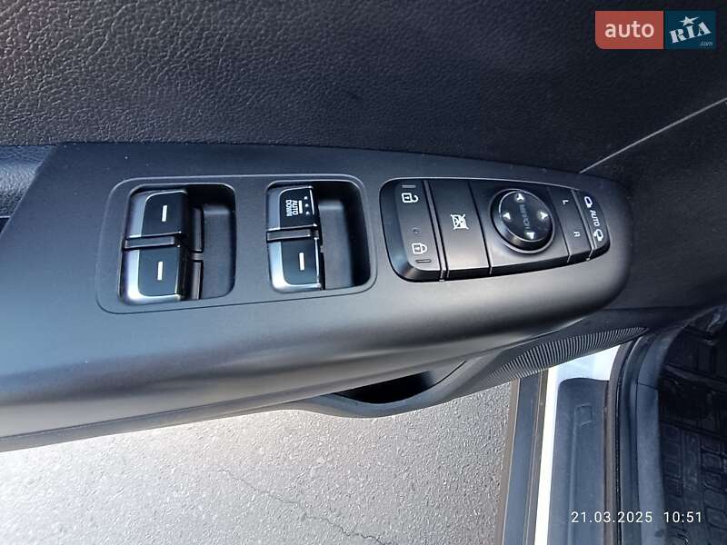 Внедорожник / Кроссовер Kia Sportage 2019 в Харькове