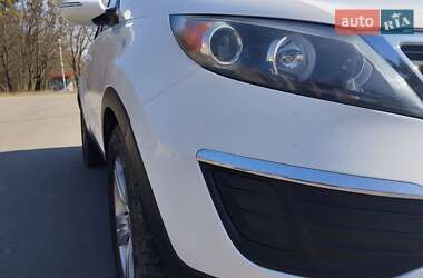 Внедорожник / Кроссовер Kia Sportage 2012 в 