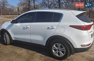 Позашляховик / Кросовер Kia Sportage 2017 в 