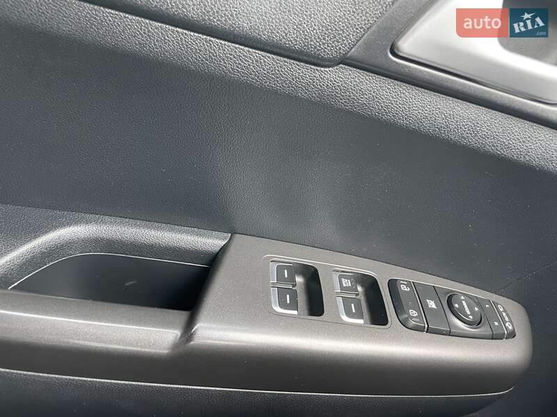 Позашляховик / Кросовер Kia Sportage 2016 в Бару фото 30 Позашляховик / Кросовер Kia Sportage 2016 в Бару