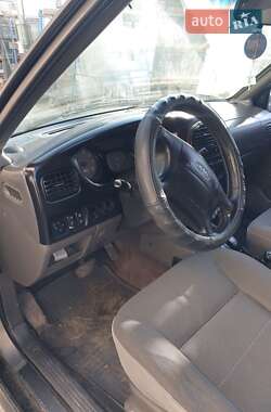 Позашляховик / Кросовер Kia Sportage 2001 в 