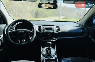 Внедорожник / Кроссовер Kia Sportage 2012 в 