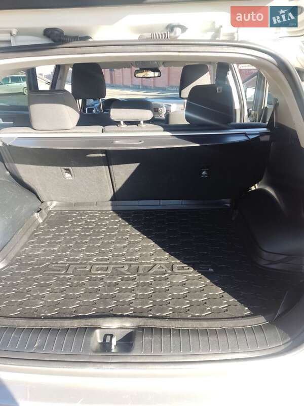 Внедорожник / Кроссовер Kia Sportage 2016 в Львове