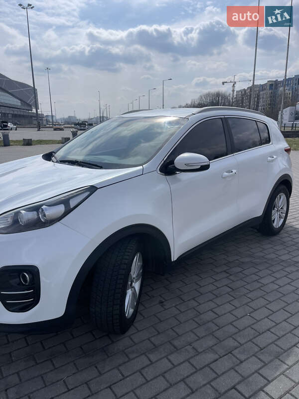 Внедорожник / Кроссовер Kia Sportage 2017 в Львове