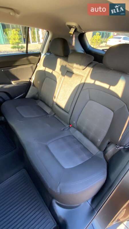 Внедорожник / Кроссовер Kia Sportage 2012 в Хмельницком